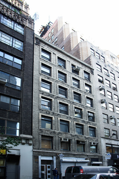 355-357 W 36th St, New York, NY for sale - Building Photo - Image 1 of 1