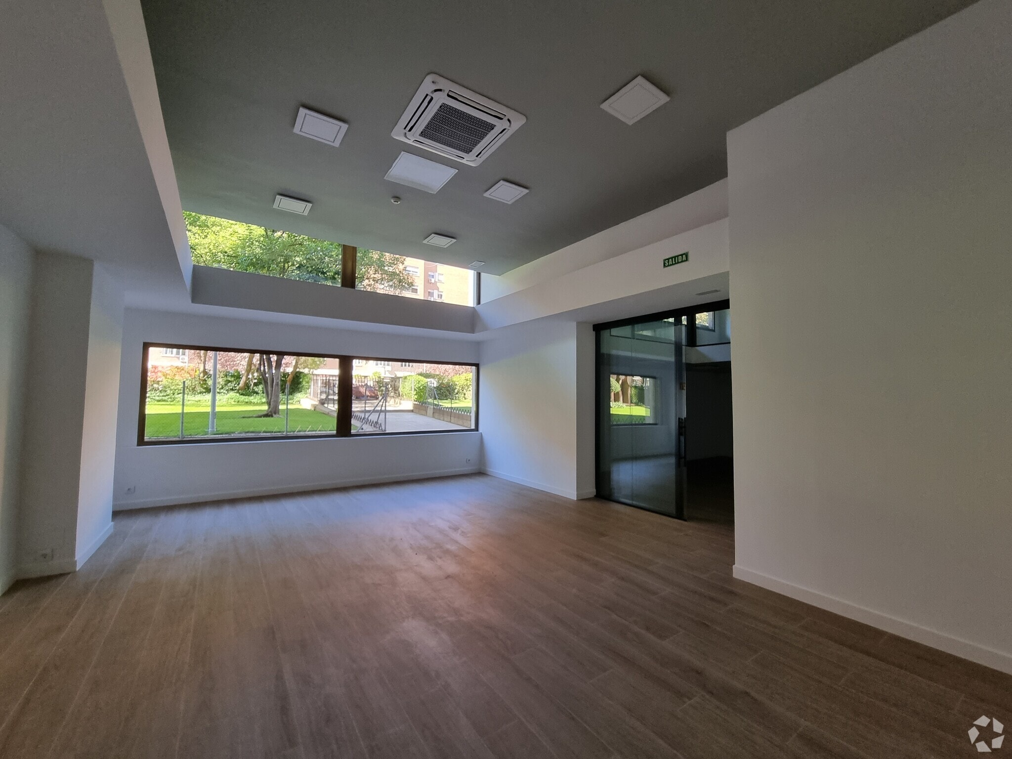 Calle de Agustín de Foxá, 25, Madrid, Madrid for lease Interior Photo- Image 1 of 9