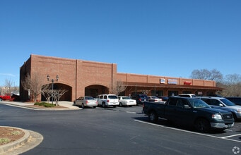 9529-9539 Hwy 92, Woodstock, GA for lease Interior Photo- Image 1 of 2