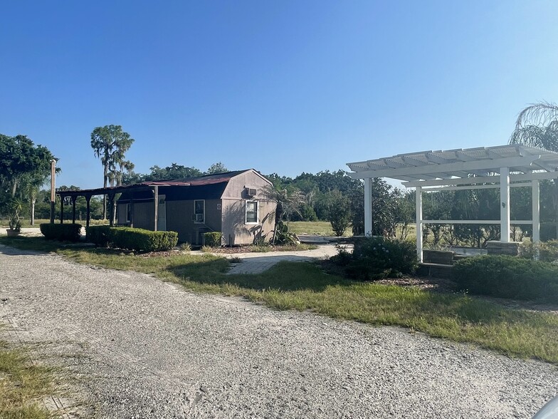 5329 Highway 640, Lithia, FL for sale - Primary Photo - Image 1 of 1