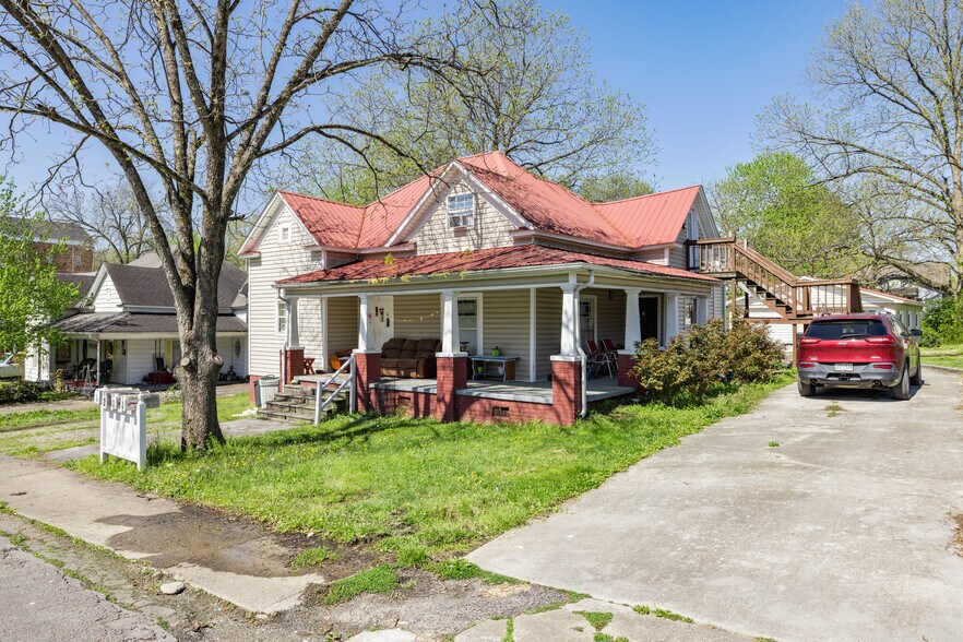 714 Washington Ave, Etowah, TN for sale - Building Photo - Image 1 of 15