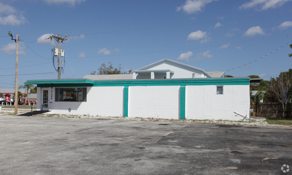 14290 N Cleveland Ave, North Fort Myers, FL for sale - Building Photo - Image 2 of 4