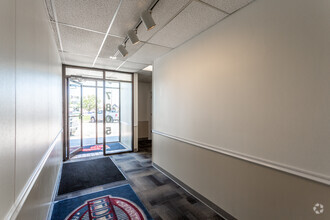 7805 L St, Omaha, NE for lease Interior Photo- Image 1 of 3