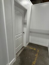 1014-1054 N Kolmar Ave, Chicago, IL for lease Building Photo- Image 2 of 3