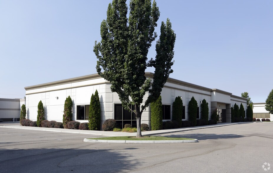 10051 W Emerald St, Boise, ID for sale - Primary Photo - Image 1 of 1