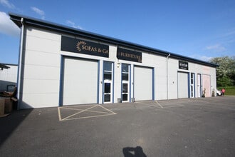 Stephenson Rd, Westbury for lease Building Photo- Image 1 of 2