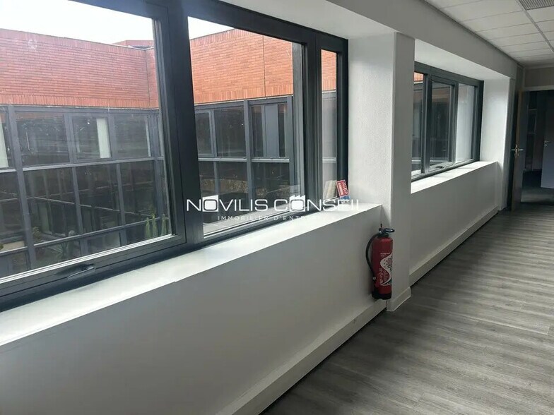 Office in Labège for lease - Building Photo - Image 2 of 7