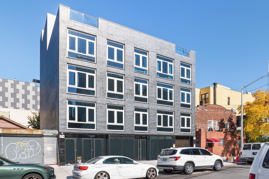 2809 39th Ave, Long Island City, NY for sale - Building Photo - Image 2 of 2