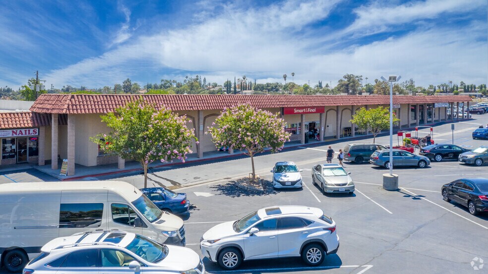 8617-8679 Baseline Rd, Rancho Cucamonga, CA for sale - Building Photo - Image 2 of 23