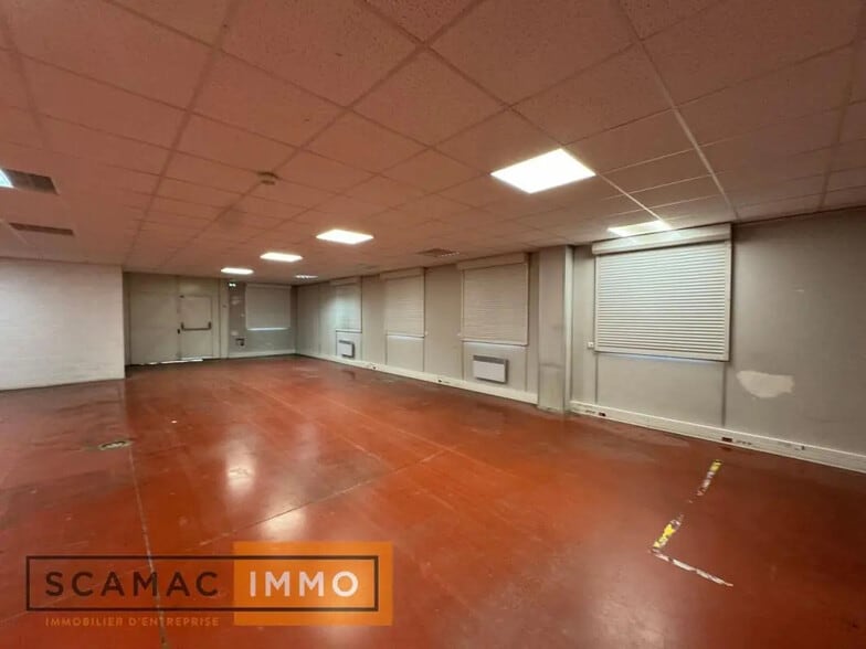 Flex in Ris-Orangis for sale - Interior Photo - Image 2 of 16