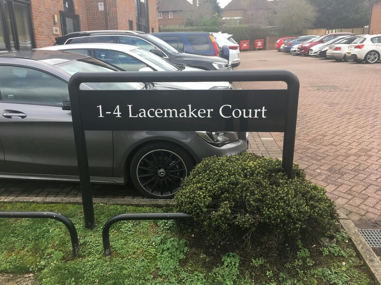 London Rd, Amersham for sale - Building Photo - Image 3 of 4