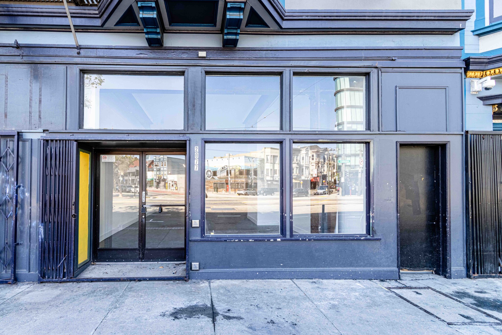 2073-2079 Market St, San Francisco, CA for lease Building Photo- Image 1 of 9