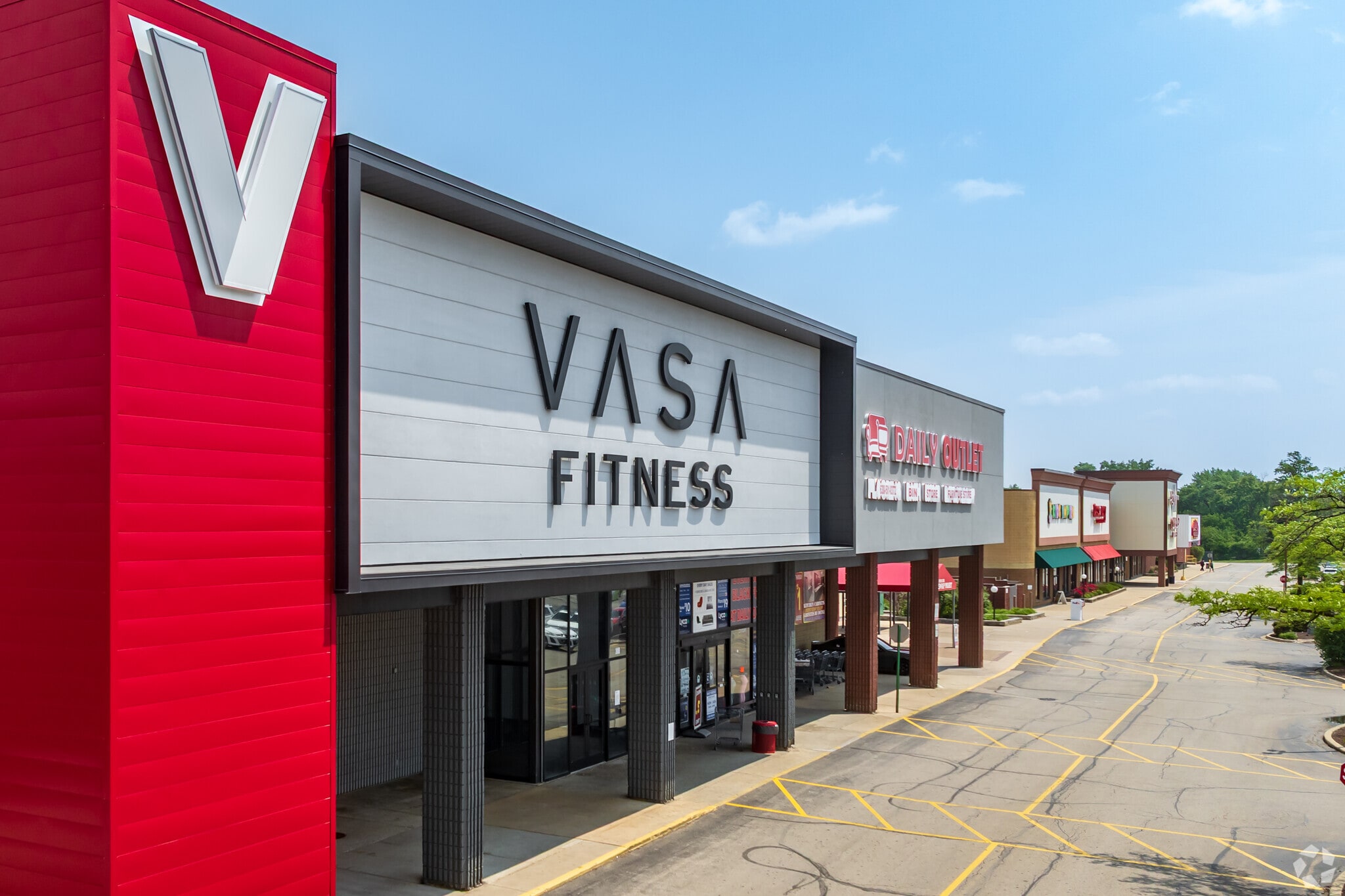 202-300 W North Ave, Villa Park, IL for lease Building Photo- Image 1 of 16