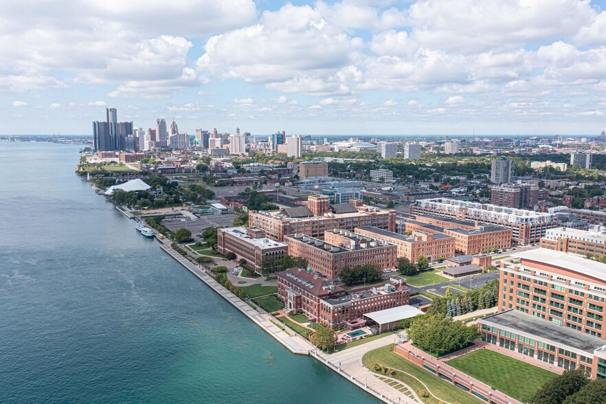 300 River Place, Detroit, MI for lease - Building Photo - Image 3 of 14