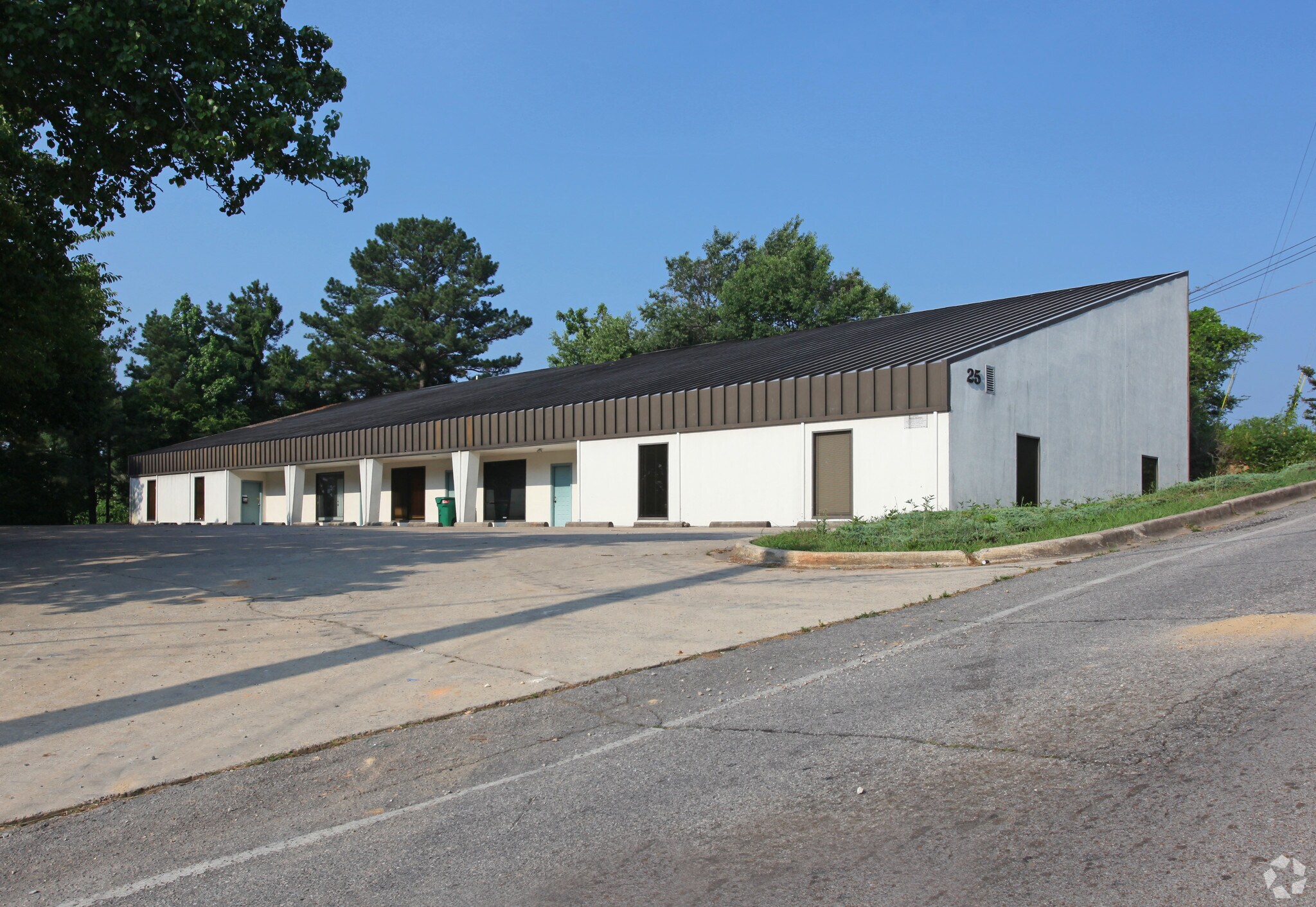 25 25th Ave NW, Birmingham, AL for sale Primary Photo- Image 1 of 1