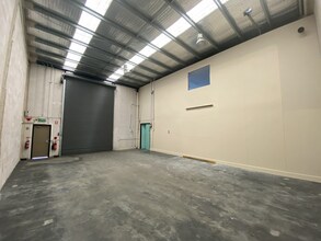 9 Apollo St, Warriewood for lease Interior Photo- Image 2 of 3