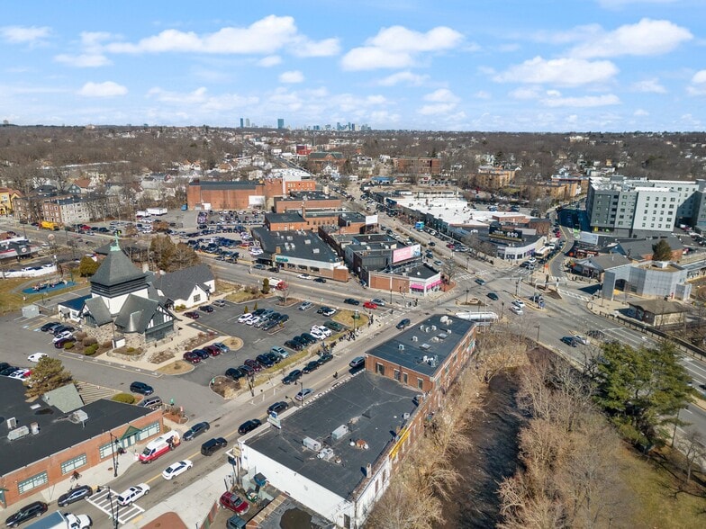 542 River St, Mattapan, MA for lease - Building Photo - Image 3 of 6