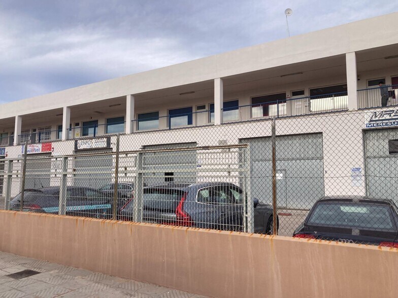 Office in Valencia de Don Juan for lease - Building Photo - Image 2 of 17