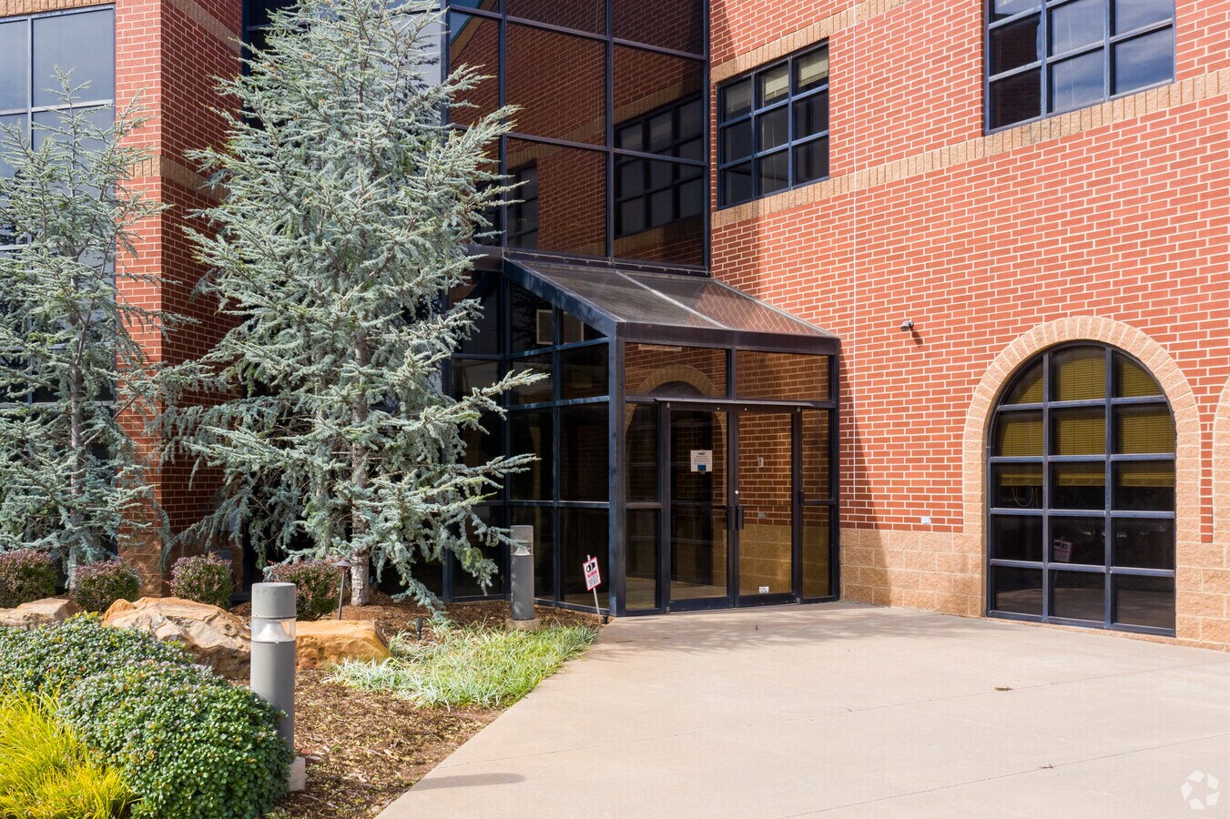 14313 N May Ave, Oklahoma City, OK 73134