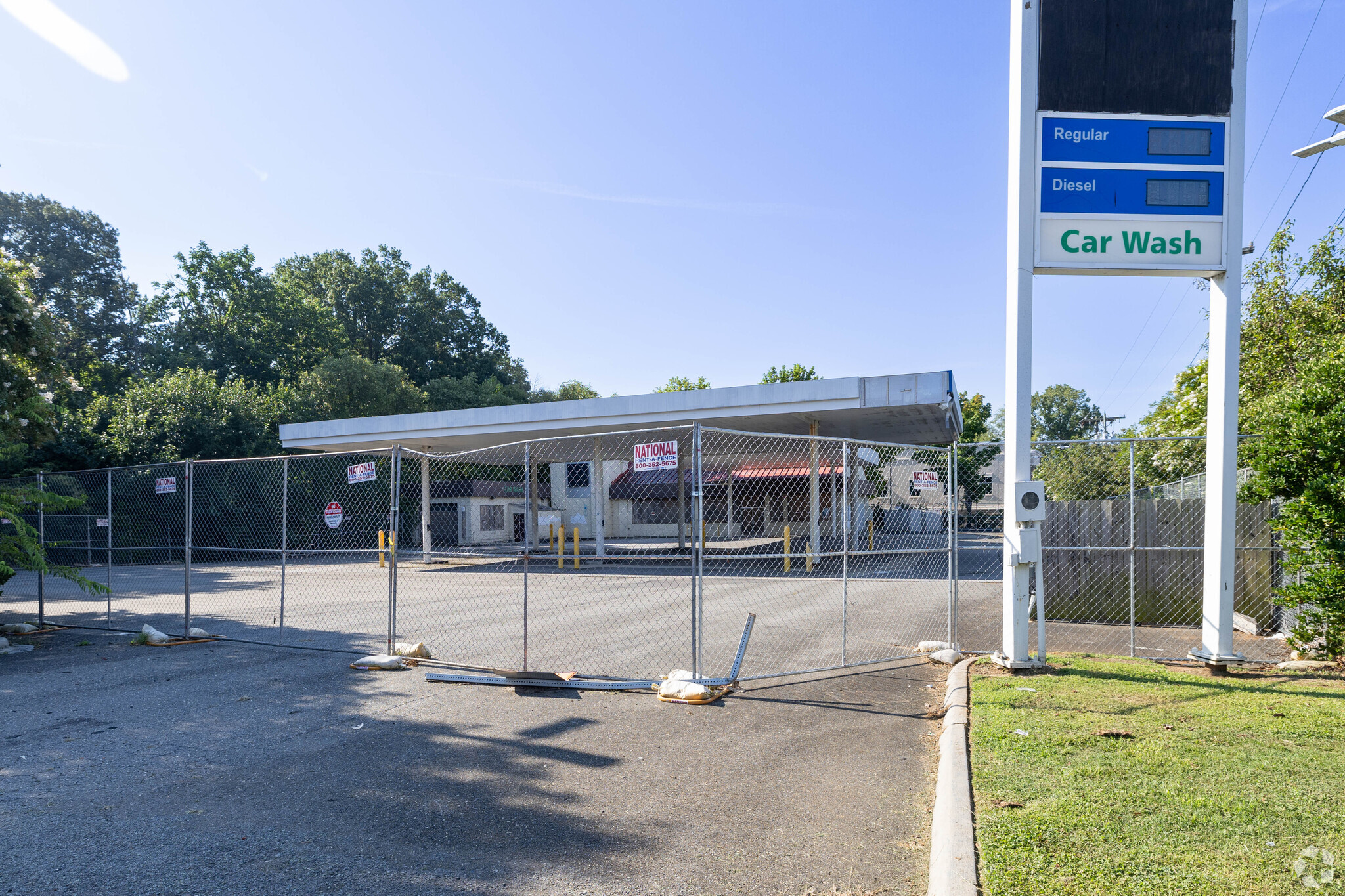 3800 Central Ave, Charlotte, NC for lease Primary Photo- Image 1 of 7