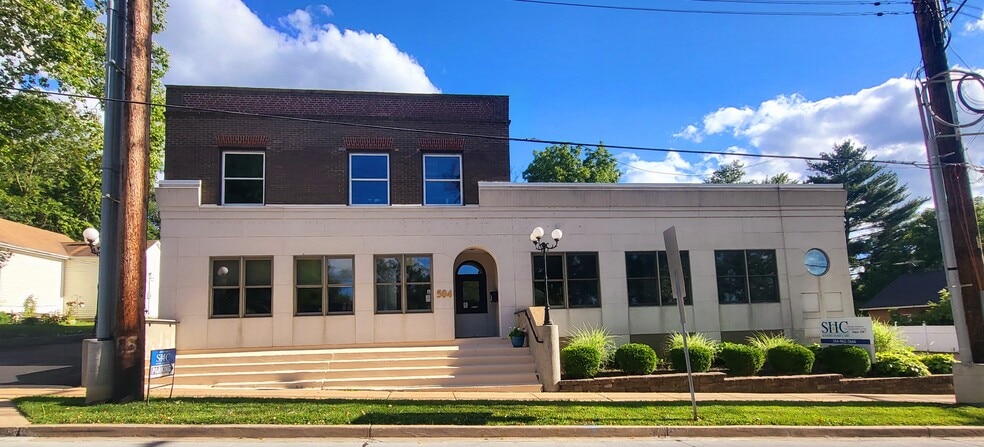 504 Marshall Ave, Webster Groves, MO for sale - Building Photo - Image 1 of 1