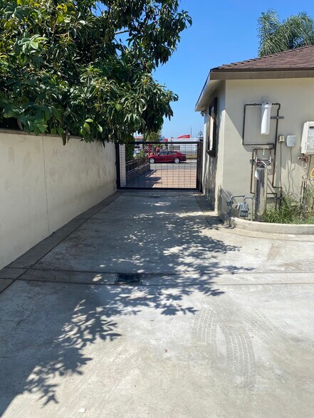 119 N Little Main St, Orange, CA for sale - Building Photo - Image 2 of 6