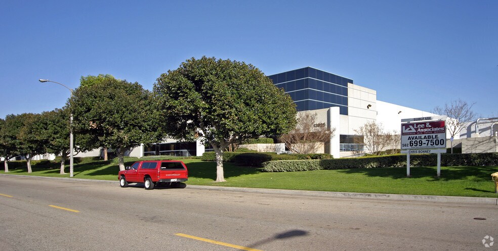 13771-13825 Norton Ave, Chino, CA for lease - Building Photo - Image 2 of 6