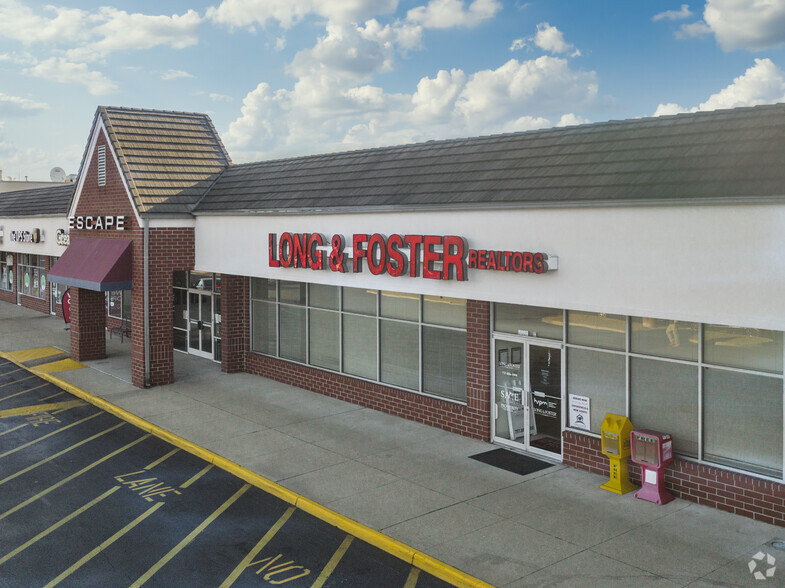 5005 Victory Blvd, Yorktown, VA for lease - Building Photo - Image 2 of 27