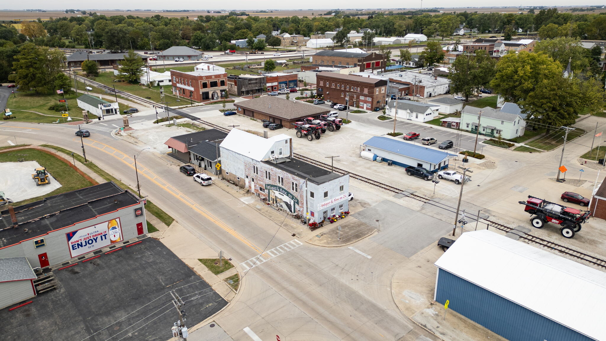 126 S Main St, Gilman, IL for sale Primary Photo- Image 1 of 34