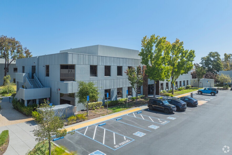 2445 Faber Pl, Palo Alto, CA for lease - Building Photo - Image 1 of 13