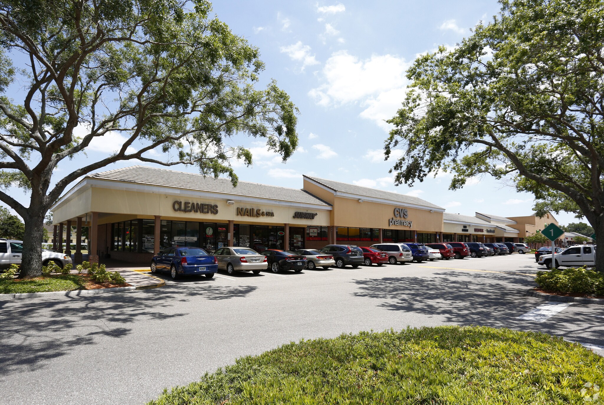 53415375 N Socrum Loop Rd, Lakeland, FL 33809 Retail for Lease
