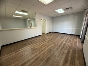 524 Red Lane Rd, Birmingham, AL for sale Lobby- Image 2 of 35