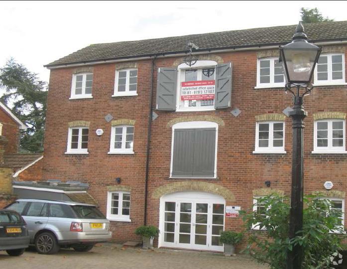 Culverden Sq, Tunbridge Wells for sale Primary Photo- Image 1 of 1