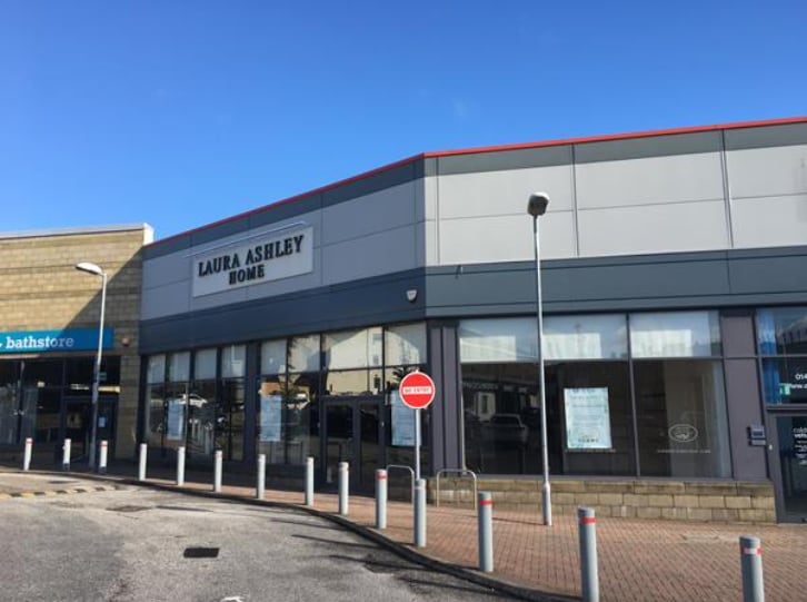 St. Johns Rd, Huddersfield for sale - Building Photo - Image 1 of 1