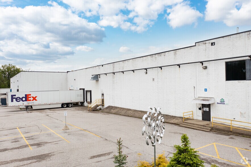 4000 McMann Rd, Cincinnati, OH 45245