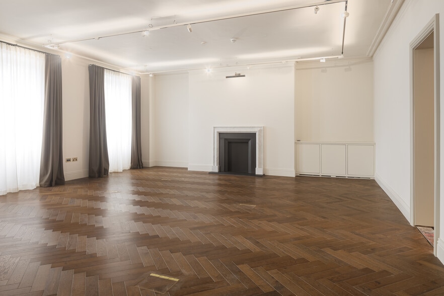 28 Bruton St, London for lease - Building Photo - Image 3 of 6