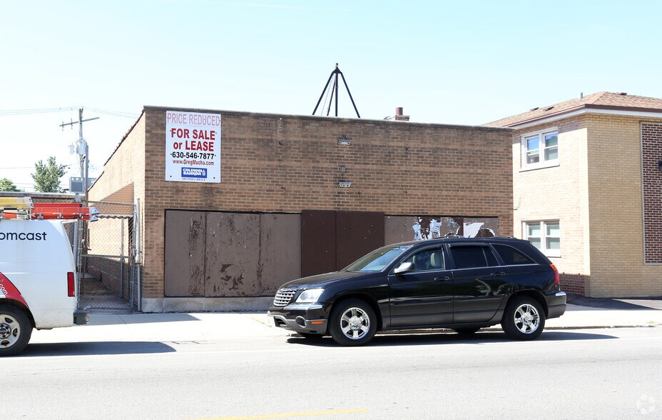 5923 W 63rd St, Chicago, IL for sale - Primary Photo - Image 1 of 1