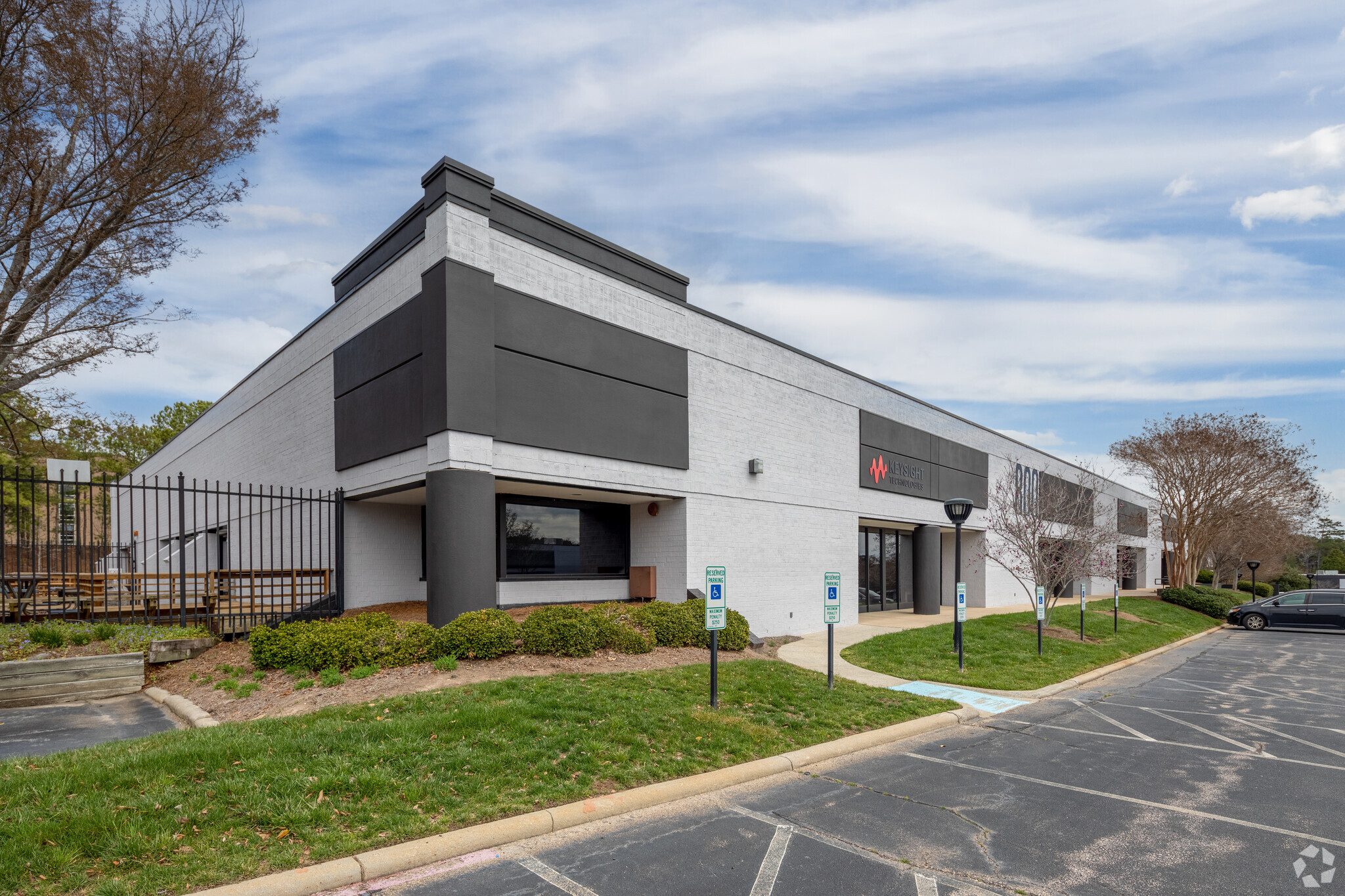 800 Perimeter Park Dr, Morrisville, NC for sale Primary Photo- Image 1 of 1