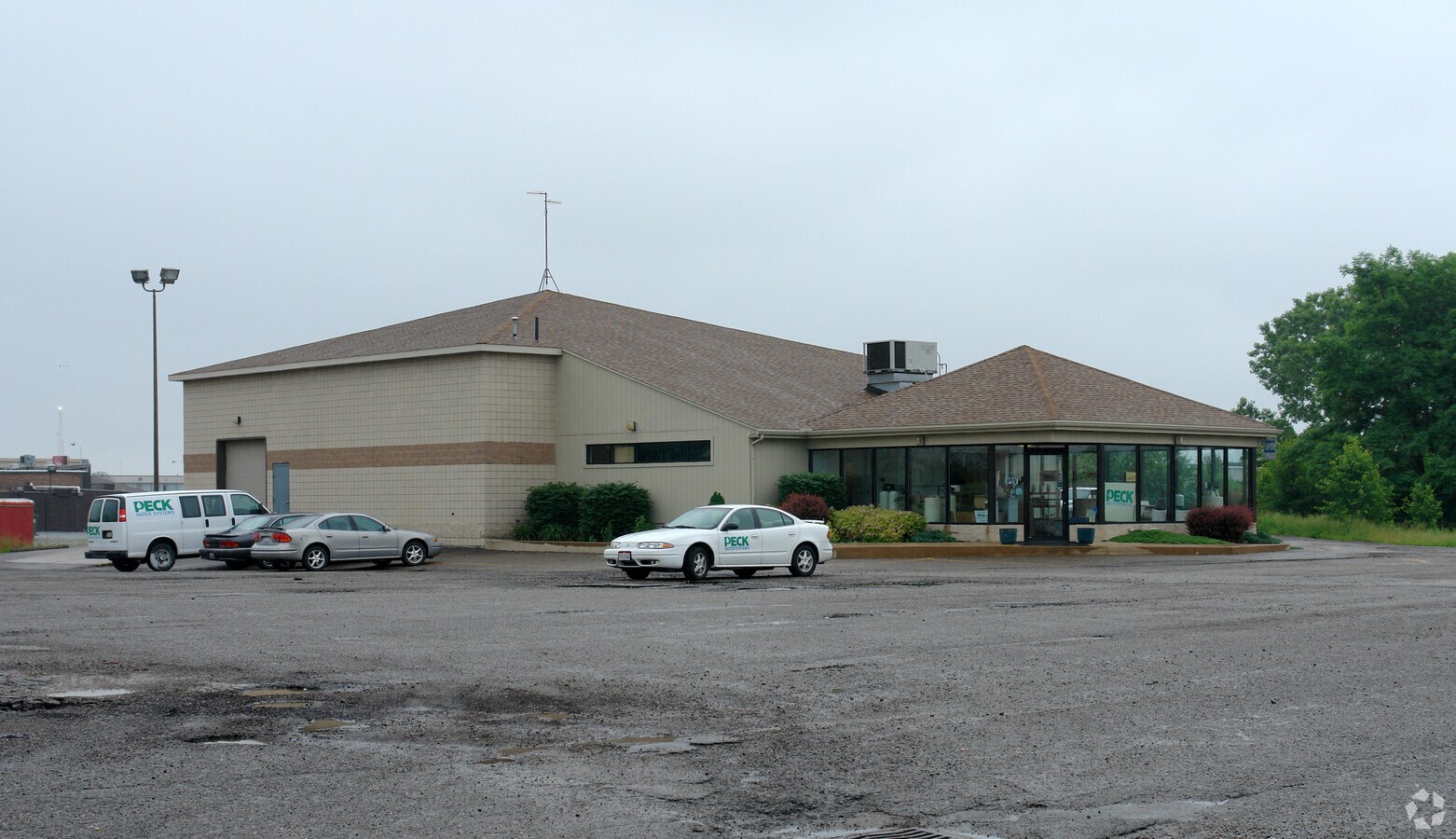 4720 Everhard Rd NW, Canton, OH 44718