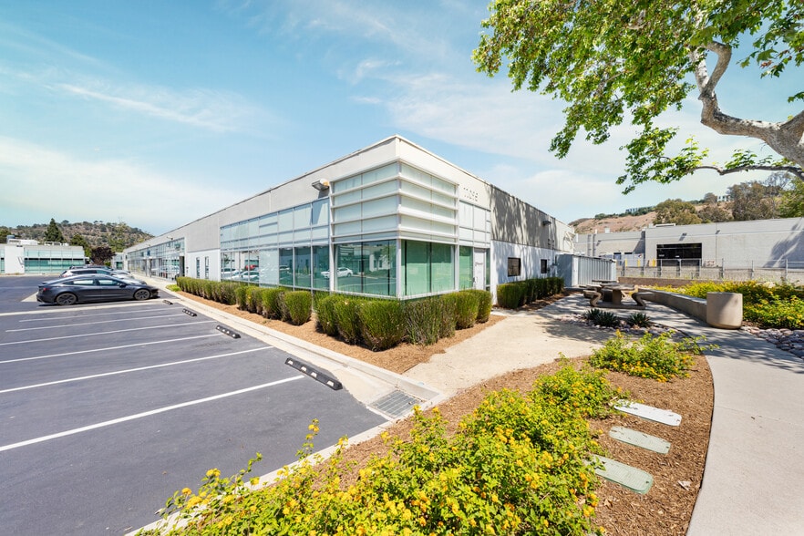 11120 Roselle St, San Diego, CA for lease - Primary Photo - Image 2 of 4