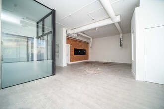 5812-5888 Cambie St, Vancouver, BC for lease Building Photo- Image 2 of 10