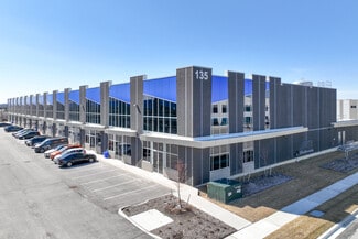 More details for 135 Addison Hall Cir, Aurora, ON - Office for Lease