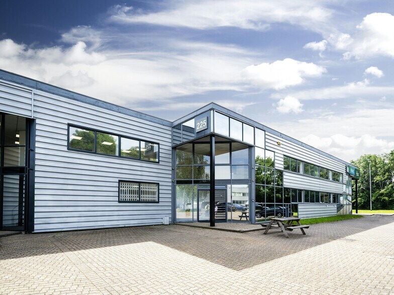 Europa Trade Park, Warrington for lease - Building Photo - Image 2 of 18