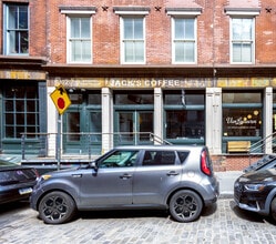 222-224 Front St, New York, NY for lease Interior Photo- Image 1 of 5