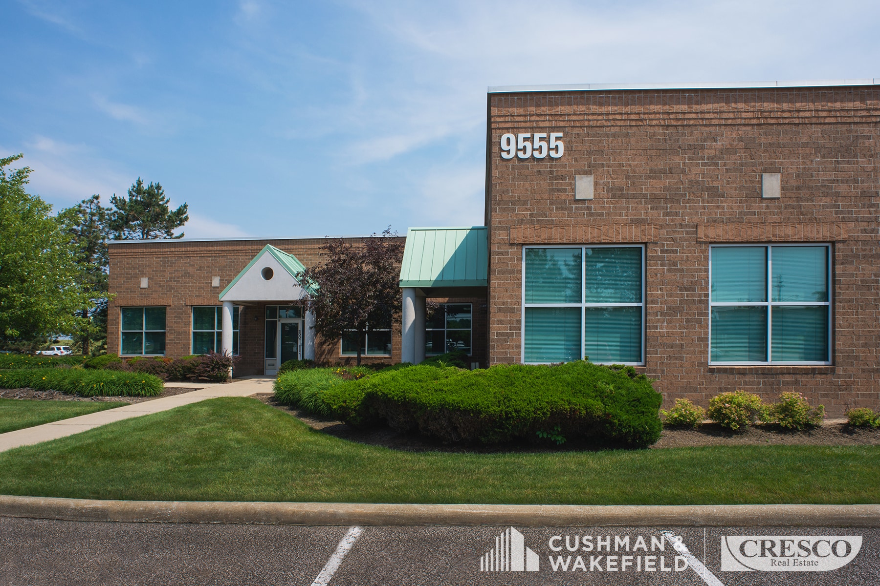 9775 Rockside Rd, Valley View, OH for lease Building Photo- Image 1 of 8