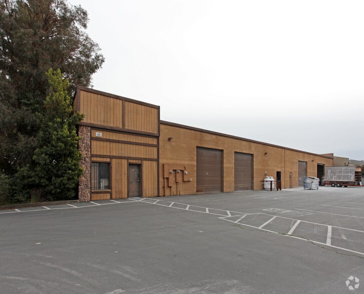 2322 Gold River Rd, Rancho Cordova, CA for sale - Building Photo - Image 3 of 6
