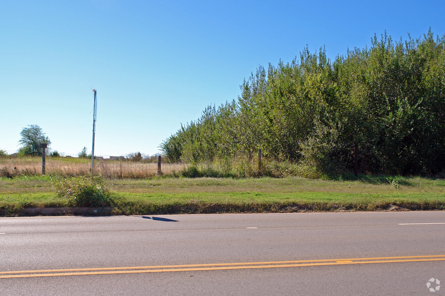 1900 NW 150th St, Edmond, OK for sale - Primary Photo - Image 1 of 2