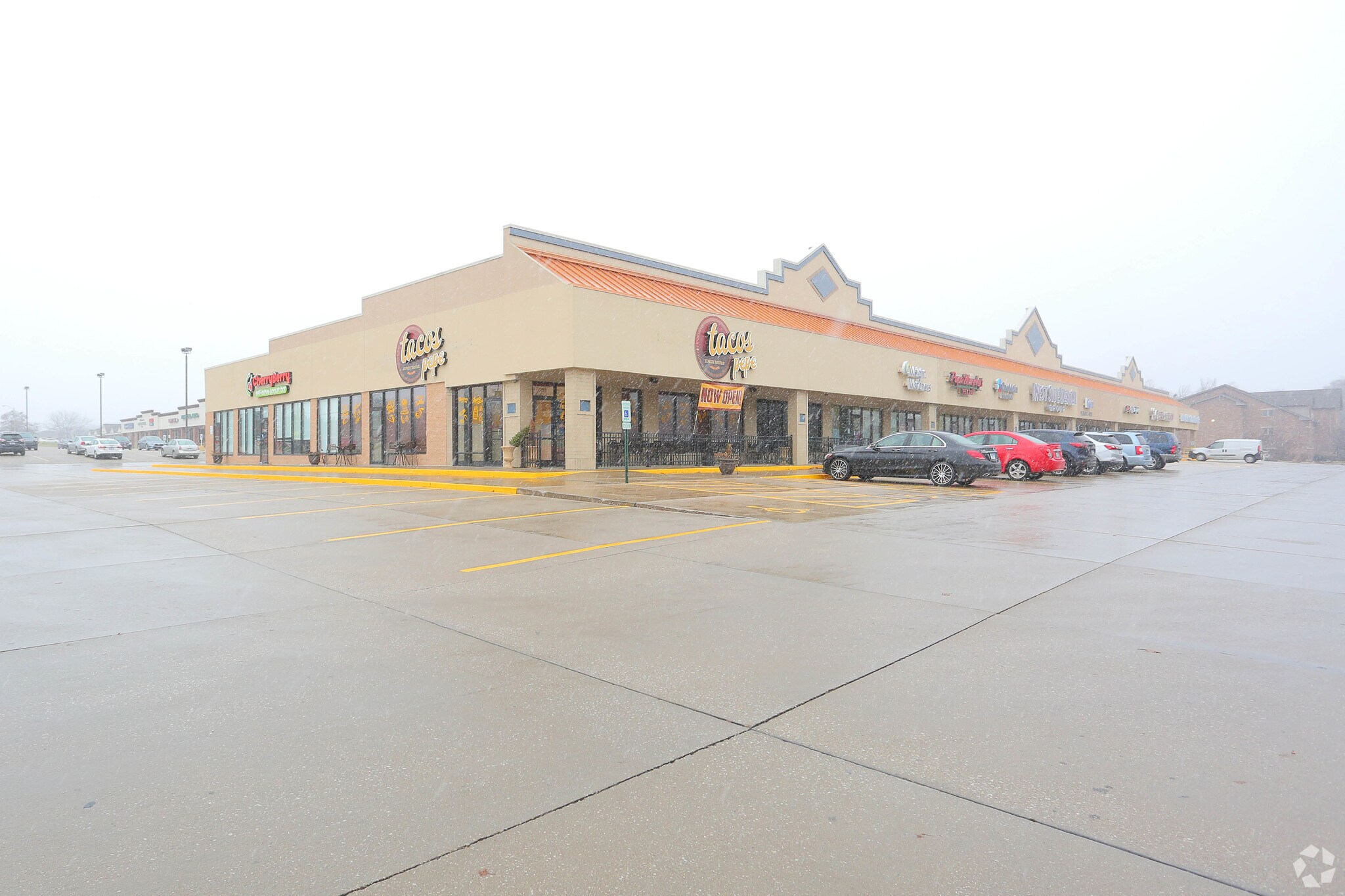 2601-2661 Chatham Rd, Springfield, IL for sale Primary Photo- Image 1 of 1