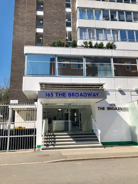 165-177 The Broadway, London for lease - Building Photo - Image 1 of 3