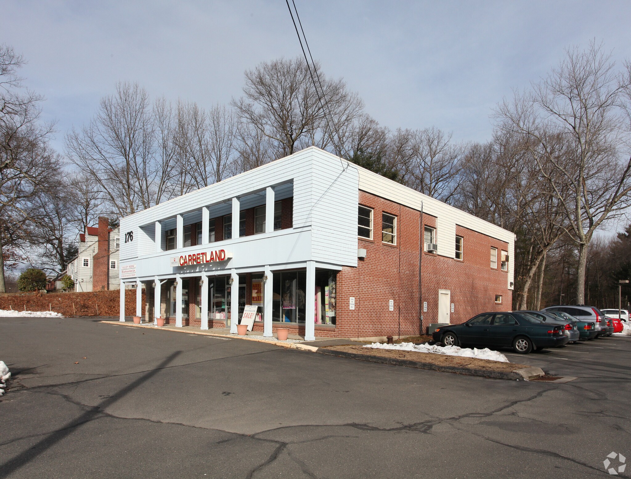 176 W Main St, Avon, CT for sale Primary Photo- Image 1 of 1
